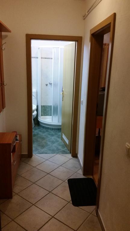 Gostilna Stara Posta Hotel Podkraj Bagian luar foto