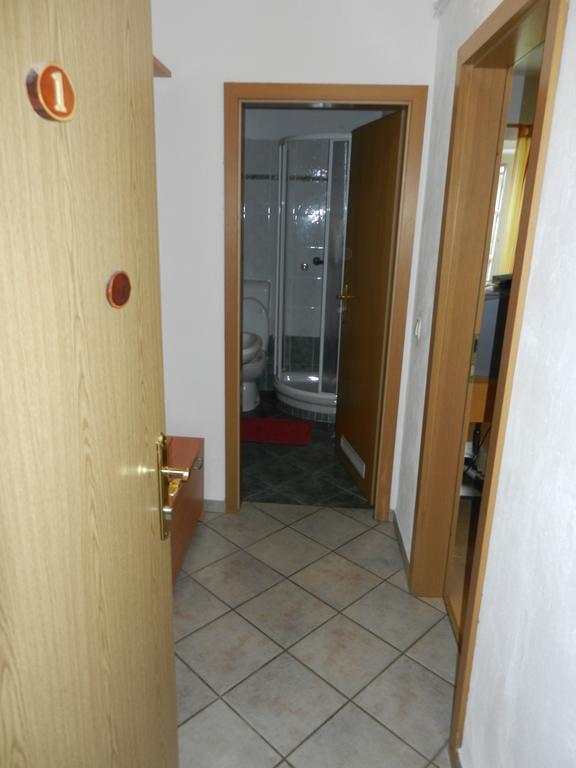 Gostilna Stara Posta Hotel Podkraj Bagian luar foto