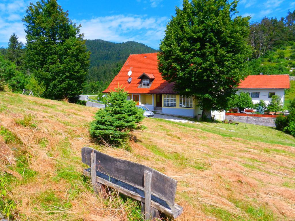 Gostilna Stara Posta Hotel Podkraj Bagian luar foto
