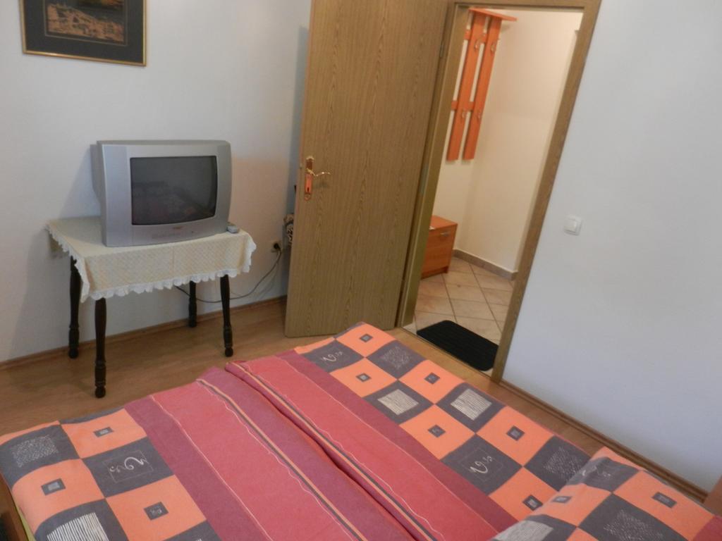 Gostilna Stara Posta Hotel Podkraj Bagian luar foto
